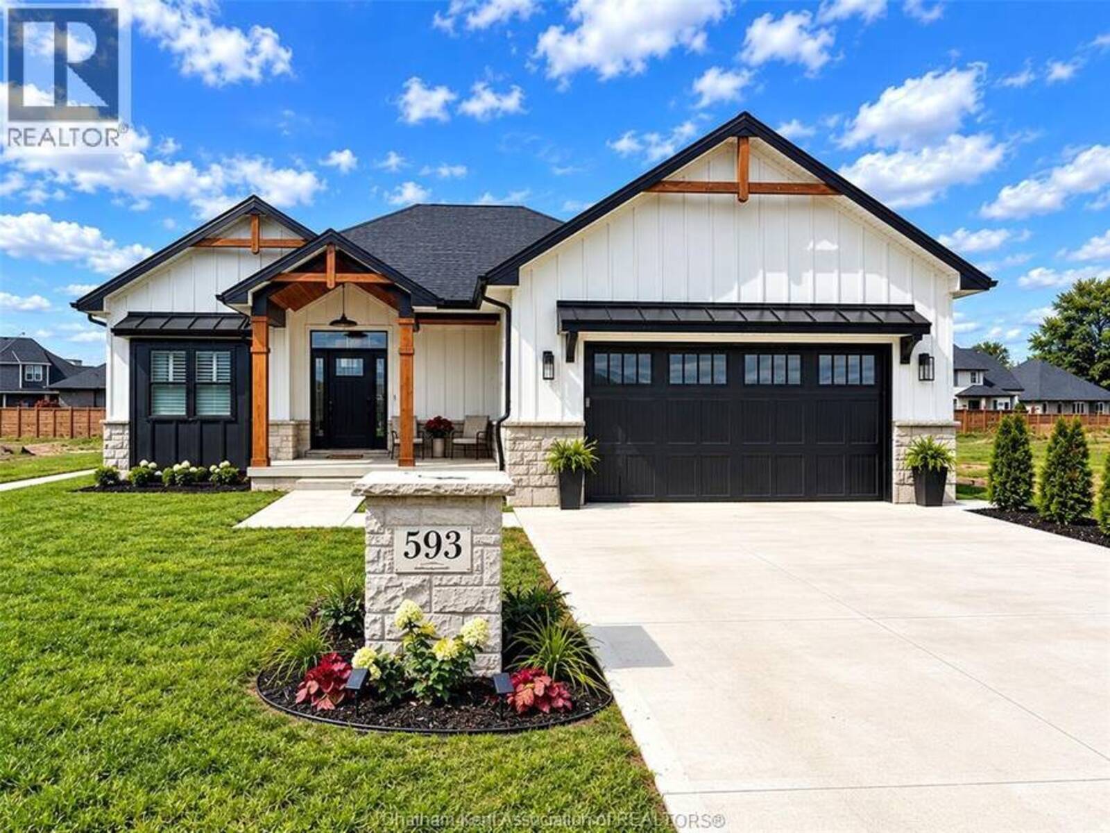 593 Indian Creek ROAD West, Chatham, Ontario N7M 6G2