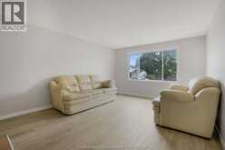 227 Michener ROAD | Chatham Ontario | Slide Image Ten