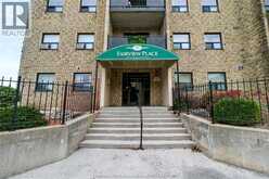 140 PARK AVENUE East Unit# 302 | Chatham Ontario | Slide Image Two