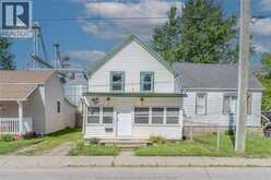 32 Degge STREET | Chatham Ontario | Slide Image One