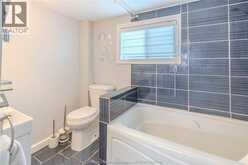 32 Degge STREET | Chatham Ontario | Slide Image Nine