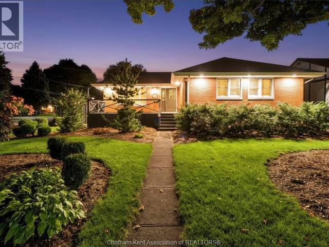 81 Devon ROAD Chatham Ontario, N7L 3T7 - 3 Bedrooms Home For Sale