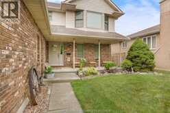 30 ORANGEWOOD BOULEVARD | Chatham Ontario | Slide Image Three