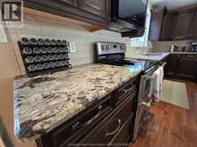 184 CHIPPEWA DRIVE | Chatham Ontario | Slide Image Sixteen