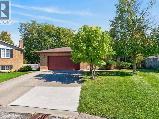 3 CRANE CRESCENT Chatham-Kent Ontario, N0P 1A0 - 4 Bedrooms Home For Sale