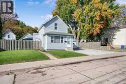 32 Foster STREET | Chatham Ontario | Slide Image Two
