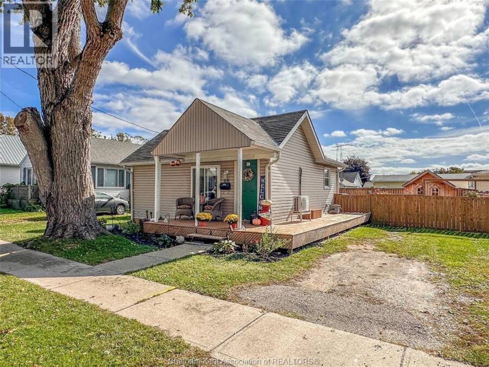 27 Babbitt STREET, Wallaceburg, Ontario N8A 2L4
