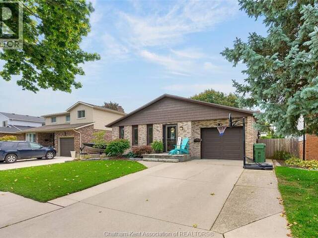 336 CAMPUS PARKWAY Chatham Ontario, N7L 5A8 - 4 Bedrooms Home For Sale