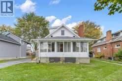 61 UNIVERSITY AVENUE | Wallaceburg Ontario | Slide Image Three