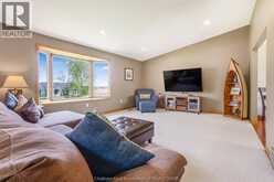 10609 Lakeview DRIVE | Chatham Ontario | Slide Image Nine