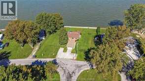 105 ISLAND CRESCENT | Tilbury Ontario | Slide Image Eight