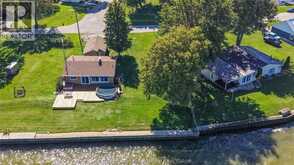ISLAND CRESCENT | Tilbury Ontario | Slide Image Ten