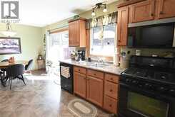 15 HILLSDALE AVENUE | Chatham-Kent Ontario | Slide Image Fourteen