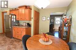 15 HILLSDALE AVENUE | Chatham-Kent Ontario | Slide Image Fifteen