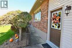 15 HILLSDALE AVENUE | Chatham-Kent Ontario | Slide Image Two