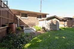 15 HILLSDALE AVENUE | Chatham-Kent Ontario | Slide Image Forty-six