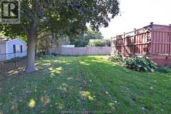15 HILLSDALE AVENUE | Chatham-Kent Ontario | Slide Image Forty-seven