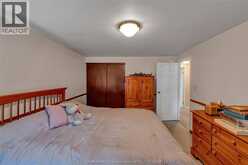 5 ROYAL CRESCENT | Chatham-Kent Ontario | Slide Image Thirty-two