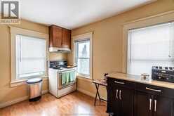 266 Grand AVENUE West | Chatham Ontario | Slide Image Thirteen