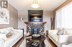 266 Grand AVENUE West | Chatham Ontario | Slide Image Eight