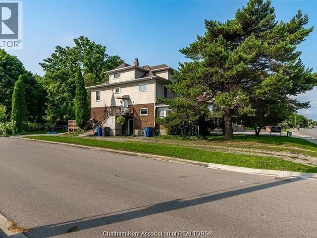 266 Grand AVENUE West Chatham Ontario, N7L 1C1 - Multi-family Home For Sale