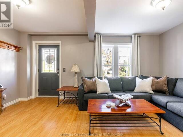 198 Raleigh STREET Chatham Ontario, N7M 2N7 - 2 Bedrooms Home For Sale