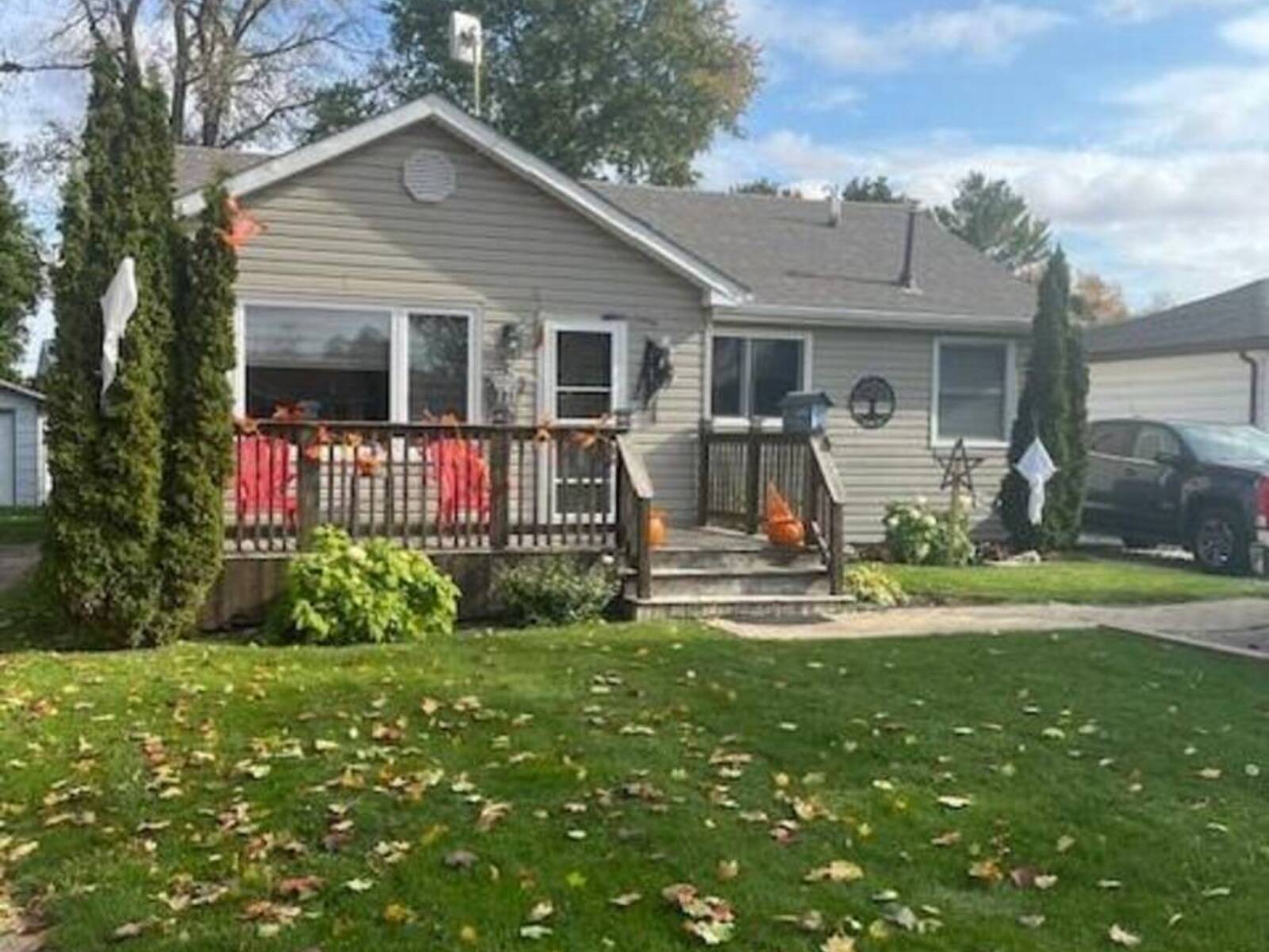 5 STANDAERT ROAD, Chatham, Ontario N7M 5J7