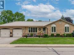 69 GLENDALE Drive Tillsonburg Ontario, N4G 1J6