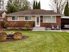 682 ROSELAWN Avenue Woodstock Ontario, N4S 5S5