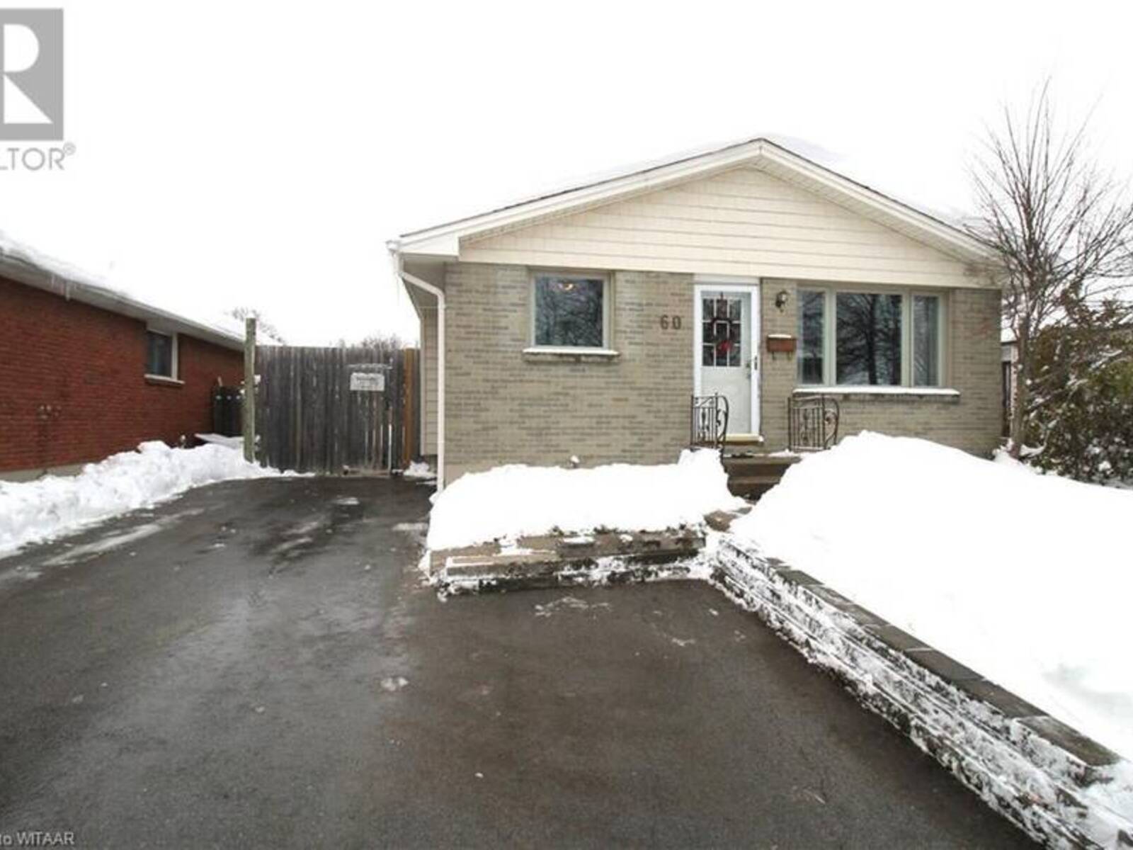 60 SURREY Crescent, London, Ontario N6E 1T8