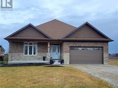 192 TALBOT Street Courtland Ontario, N0J 1E0