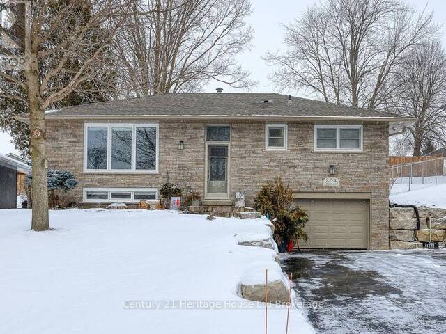 204 GREENLEAF CRESCENT Woodstock Ontario, N4S 7K8