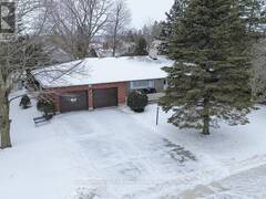 10 PEGGY AVENUE South-West Oxford Ontario, N0J 1N0