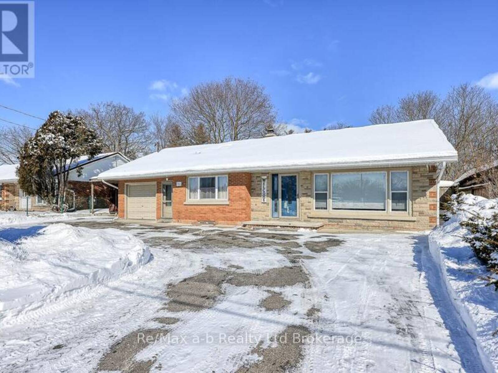 382 SIMCOE STREET, Tillsonburg, Ontario N4G 2J9