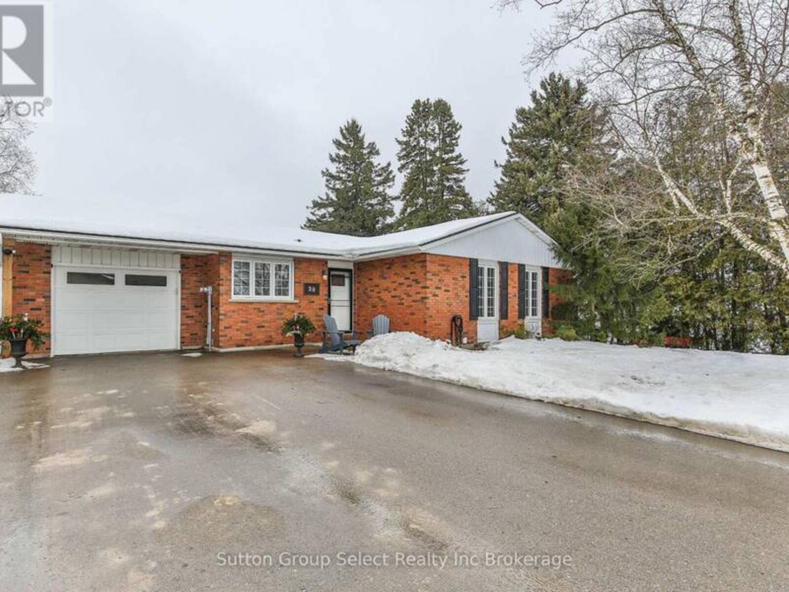 28 PETER STREET, Blandford-Blenheim, Ontario N0J 1V0