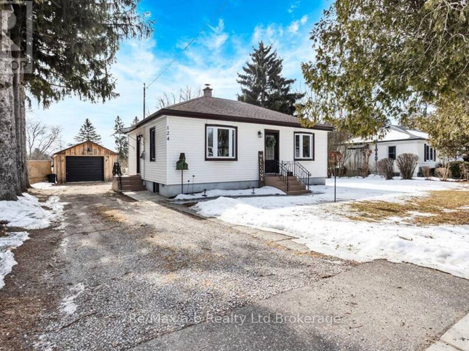 124 COLLEGE STREET W, Waterford, Ontario N0E 1Y0