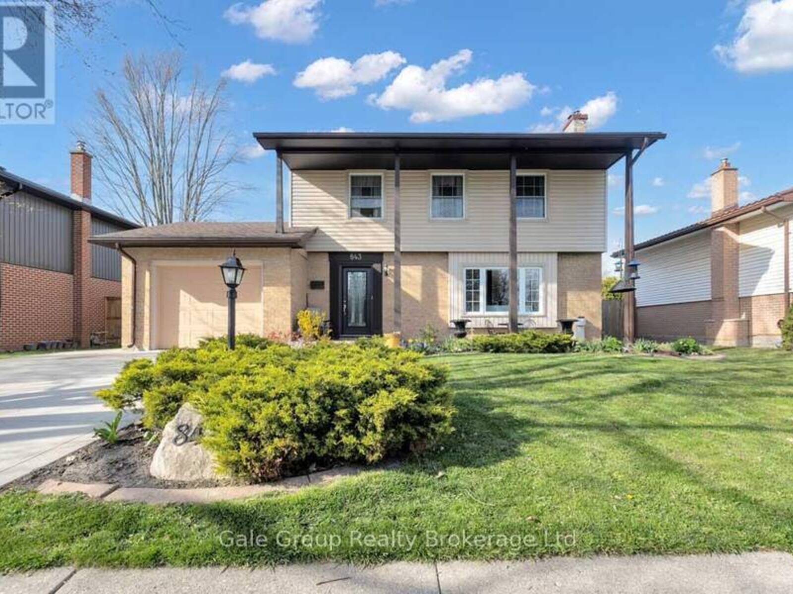 843 WARWICK STREET, Woodstock, Ontario N4S 4R5