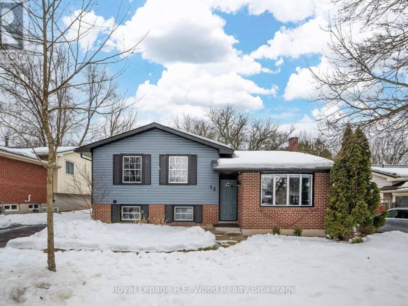 13 SANDALWOOD CRESCENT, London, Ontario N6G 2Z6