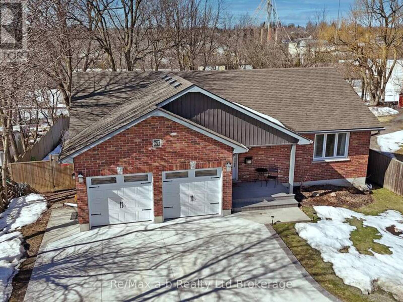 167 CHARLES STREET E, Ingersoll, Ontario N5C 1J9