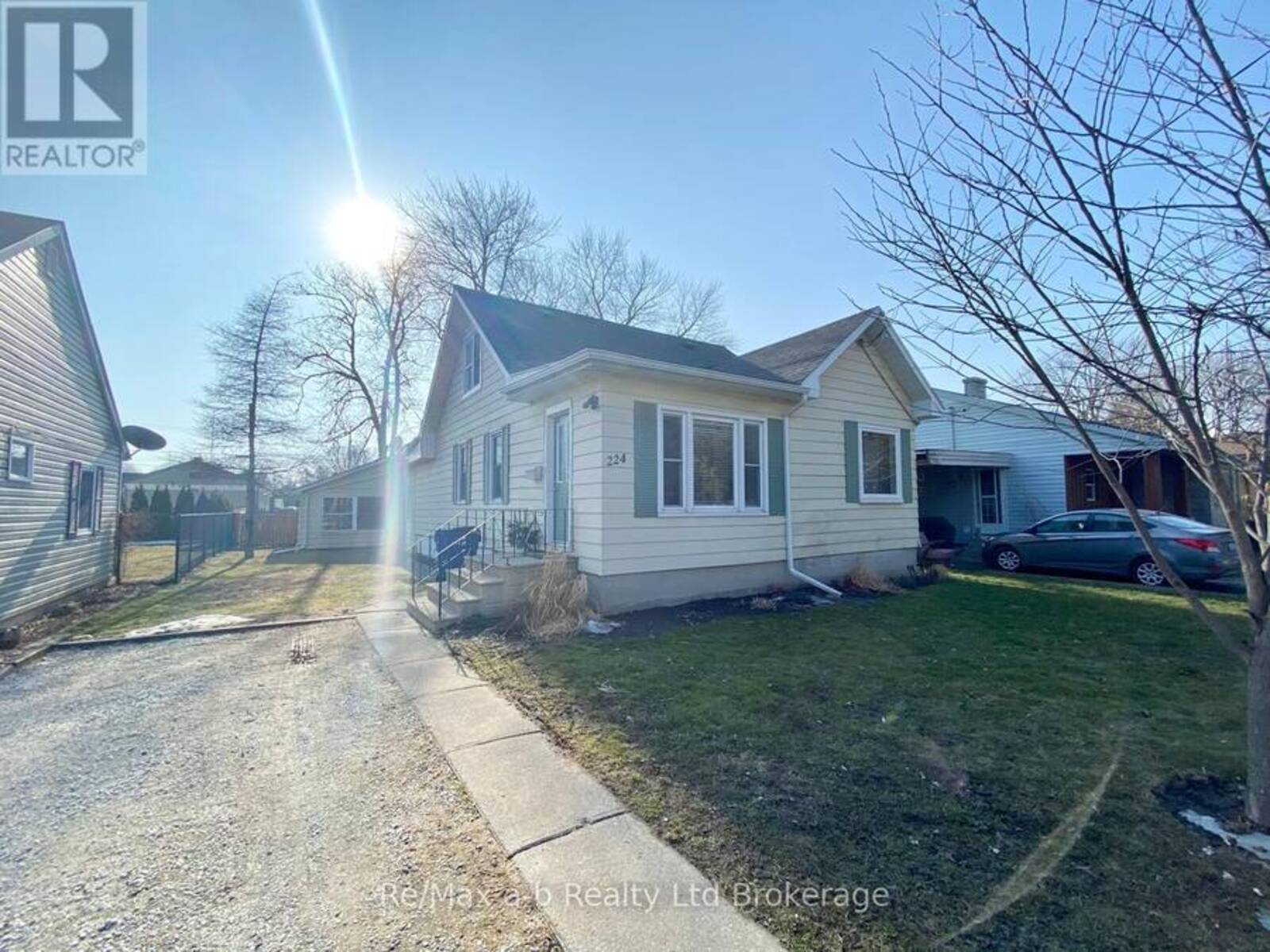 224 JOSEPH STREET, Chatham, Ontario N7L 3H1