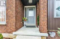 15 GIBSON DRIVE | Tillsonburg Ontario | Slide Image Three