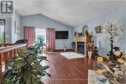 15 GIBSON DRIVE | Tillsonburg Ontario | Slide Image Nine