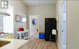 144 ADELAIDE STREET N | London Ontario | Slide Image Thirteen