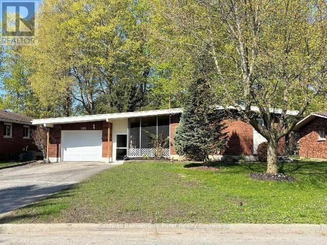 105 QUEEN STREET Tillsonburg Ontario, N4G 3H4 - 3 Bedrooms Home For Sale