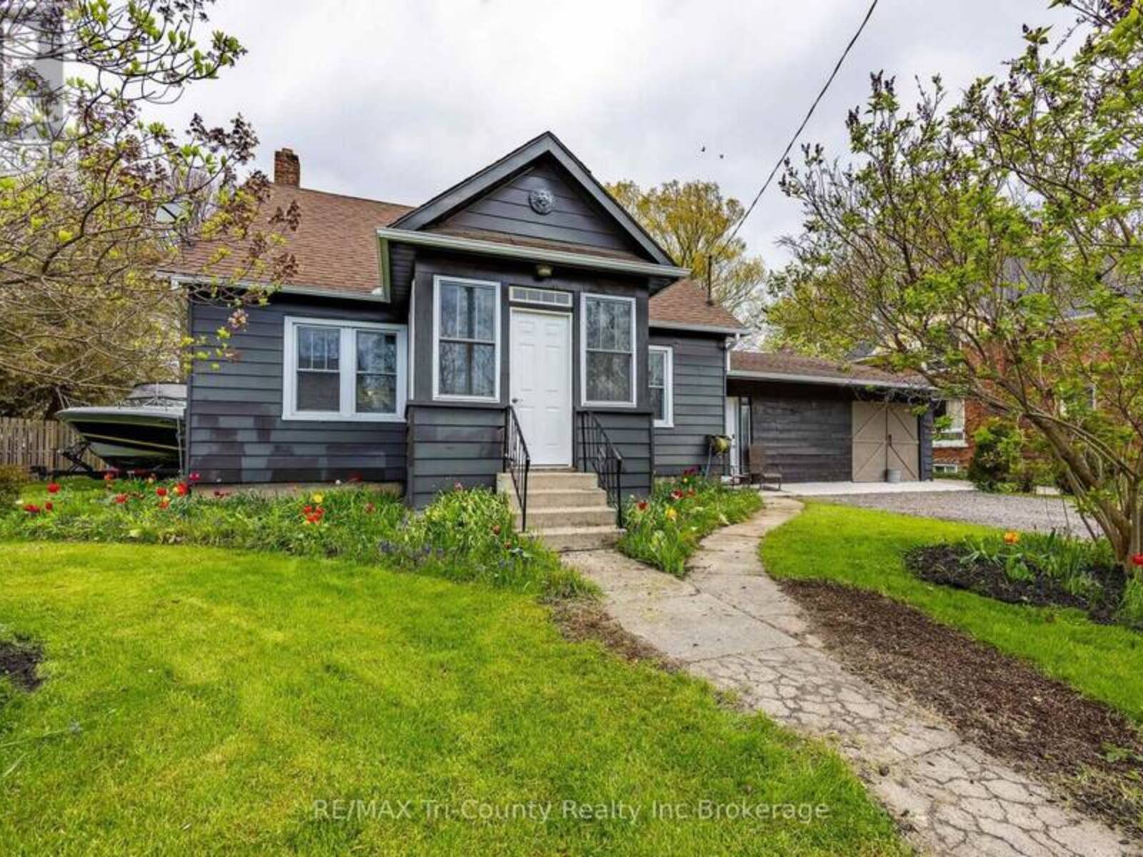 33 WELLINGTON STREET, Bayham, Ontario N0J 1T0