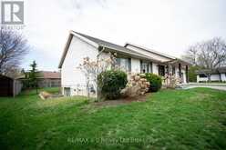 3 BELFAST CIRCLE | Tillsonburg Ontario | Slide Image Fifty