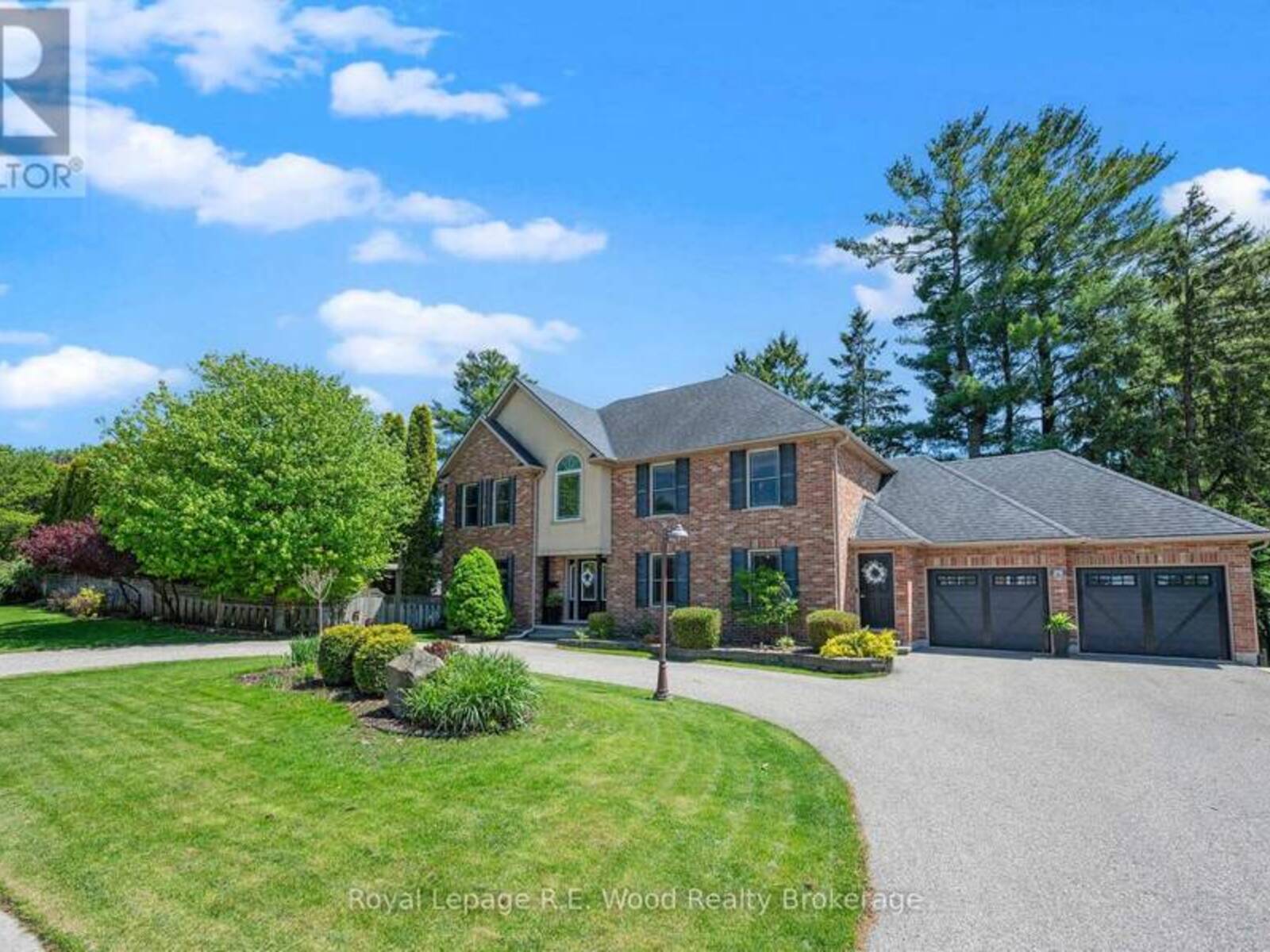 29 WOODSIDE DRIVE, Tillsonburg, Ontario N4G 5P9