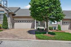 13 - 450 LAKEVIEW DRIVE | Woodstock Ontario | Slide Image Three