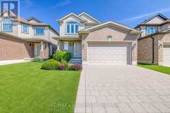 712 BLACKACRES BOULEVARD | London Ontario | Slide Image One