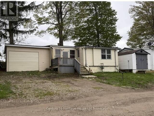 5 HILLCREST - 596101 OXFORD 59 HIGHWAY Woodstock Ontario, N4S 7W1 - 1 Bedroom Home For Sale